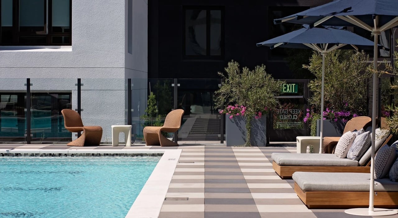 Modern poolside lounge chairs